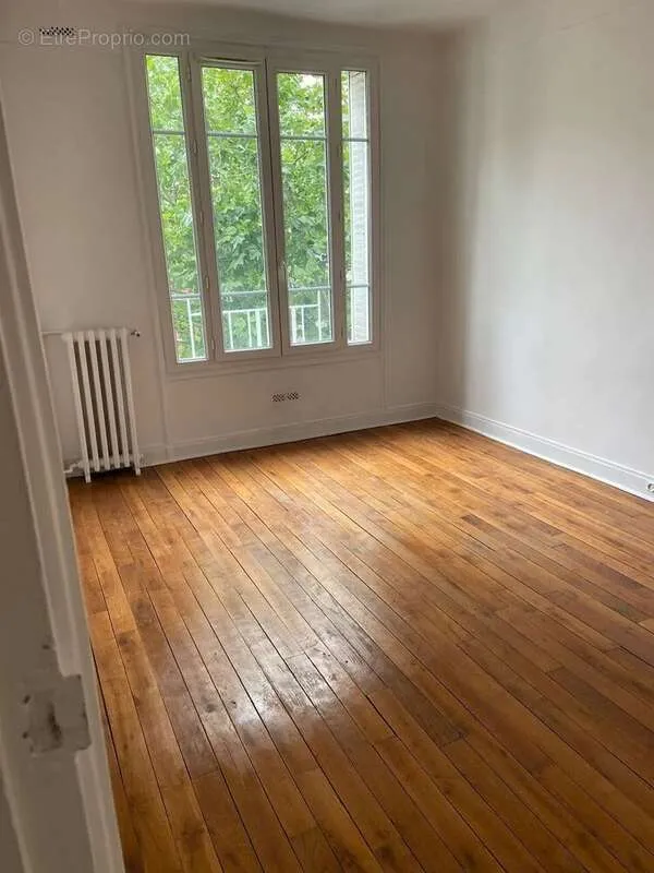 Pièces - Appartement de 2 Pièces avec Ascenseur à Boulogne