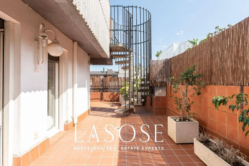 Garden - Duplex Penthouse with Pool in Tres Torres, Barcelona