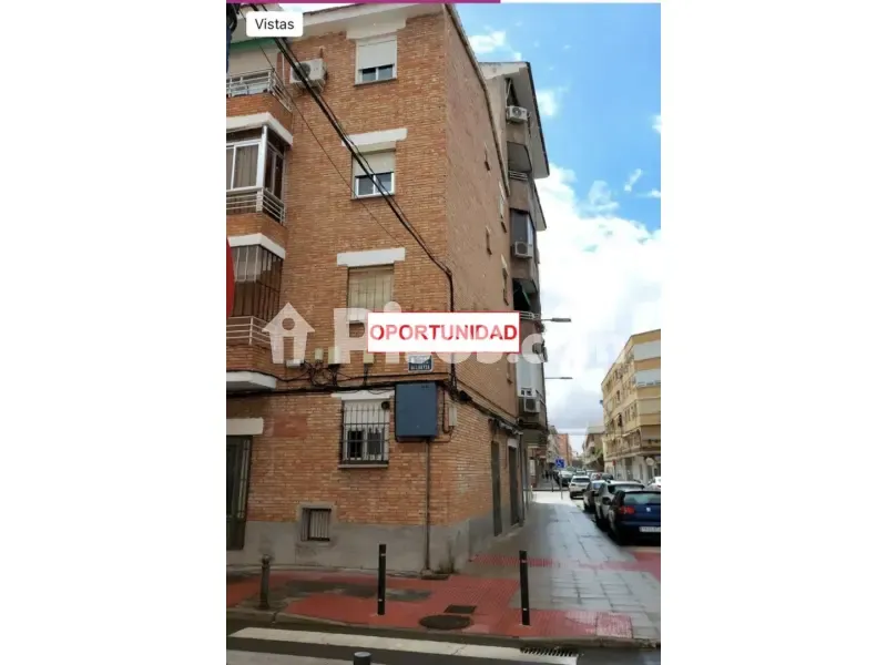 Exterior - Ample Apartment with Corner Location in Ciudad Real