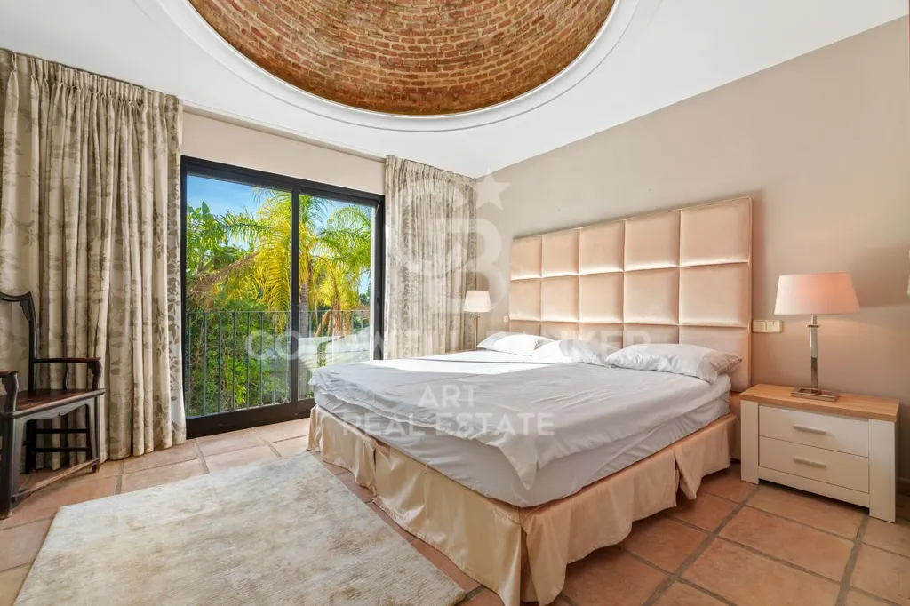 Magamistoad - Contemporary Mediterranean Villa with Panoramic Views in Benahavís