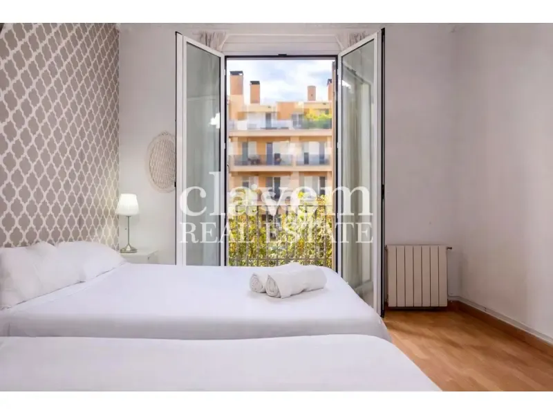 Magamistoad - Characterful Apartment with Balcony in L'Esquerra de l'Eixample