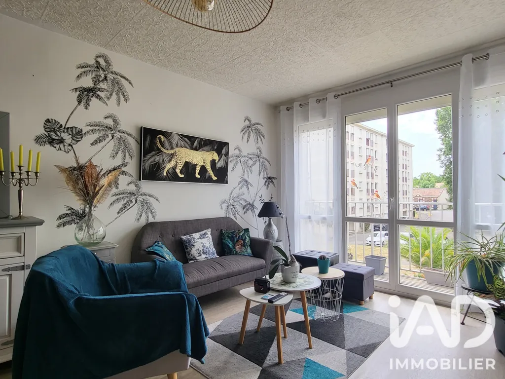 Séjour - Appartement avec Parking et Cave à Rezé