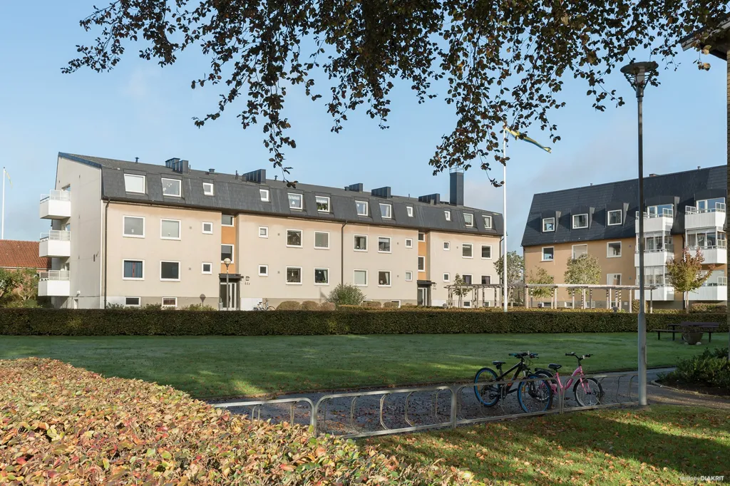 Välivaade - Two-Bedroom Flat with Balcony in Ekeby