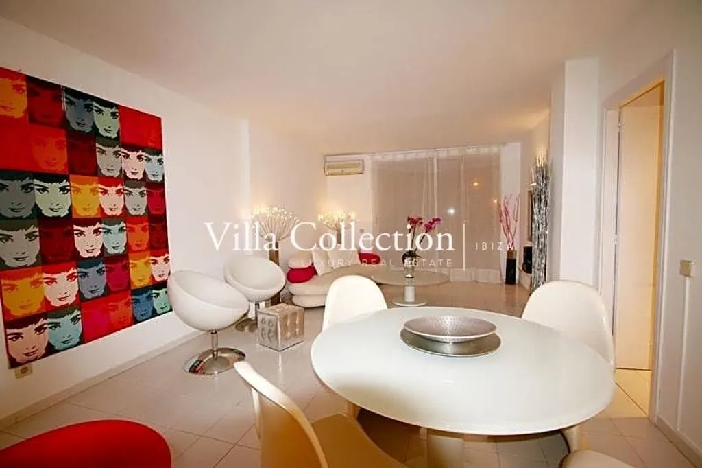 Salle à manger - Luxury Flat with Pool in Marina Botafoch, Ibiza