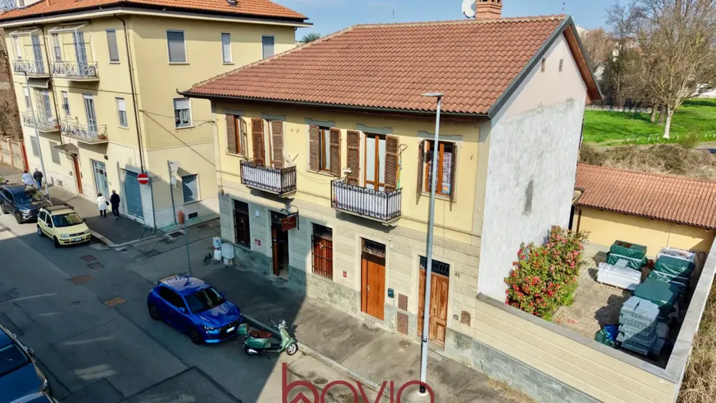 Exterior - Quadrilocale with Private Courtyard in Regio Parco, Turin
