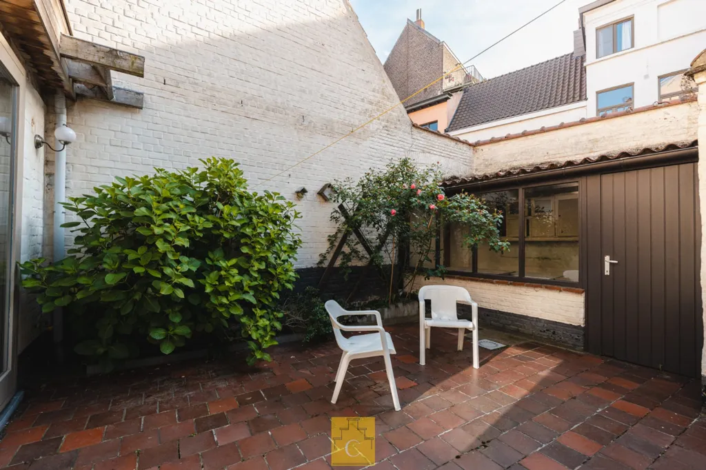 Giardino - House with 17th-Century Facade in Bruges