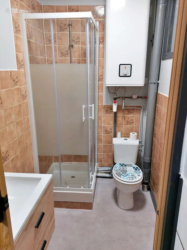Vannitoad - Investment Property in Historic Town Centre