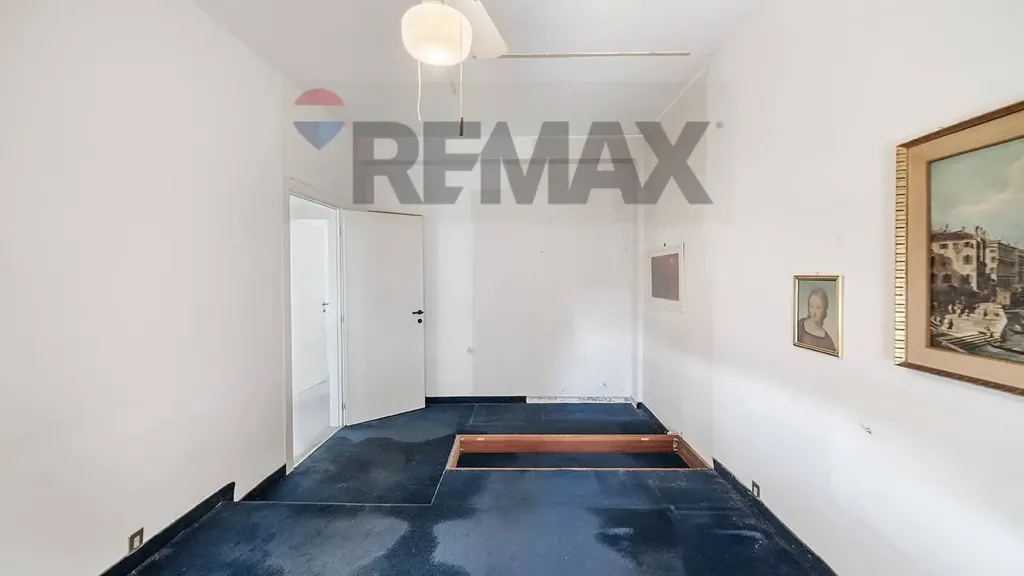Entrée - Triplex with Balcony in Sesto San Giovanni