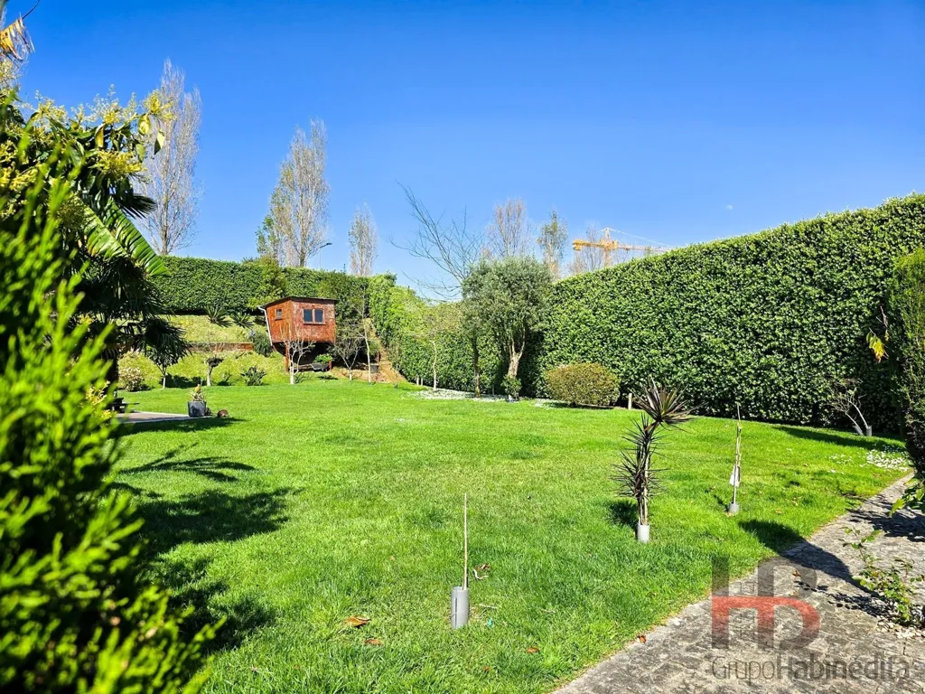 Aed - Isolated Villa with Heated Pool in Vila Nova de Gaia