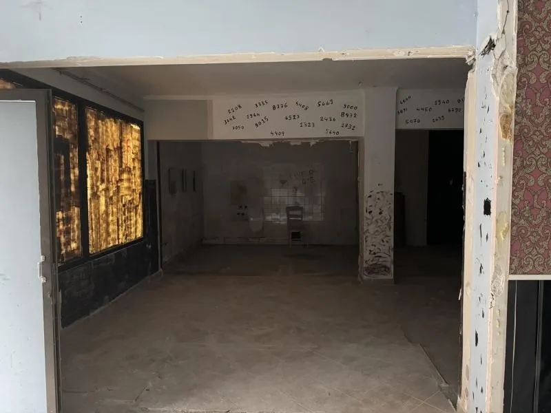 Pièces - Office Space in Central Serres