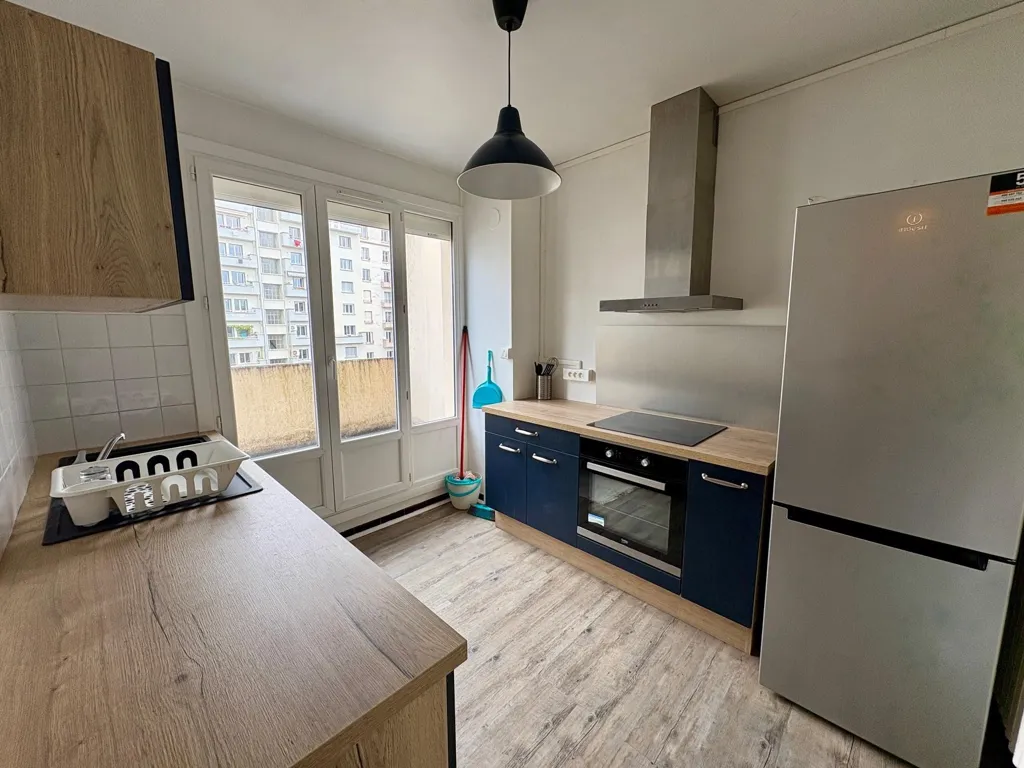 Kitchen - Renovated 1-Bedroom Apartment in Grenoble