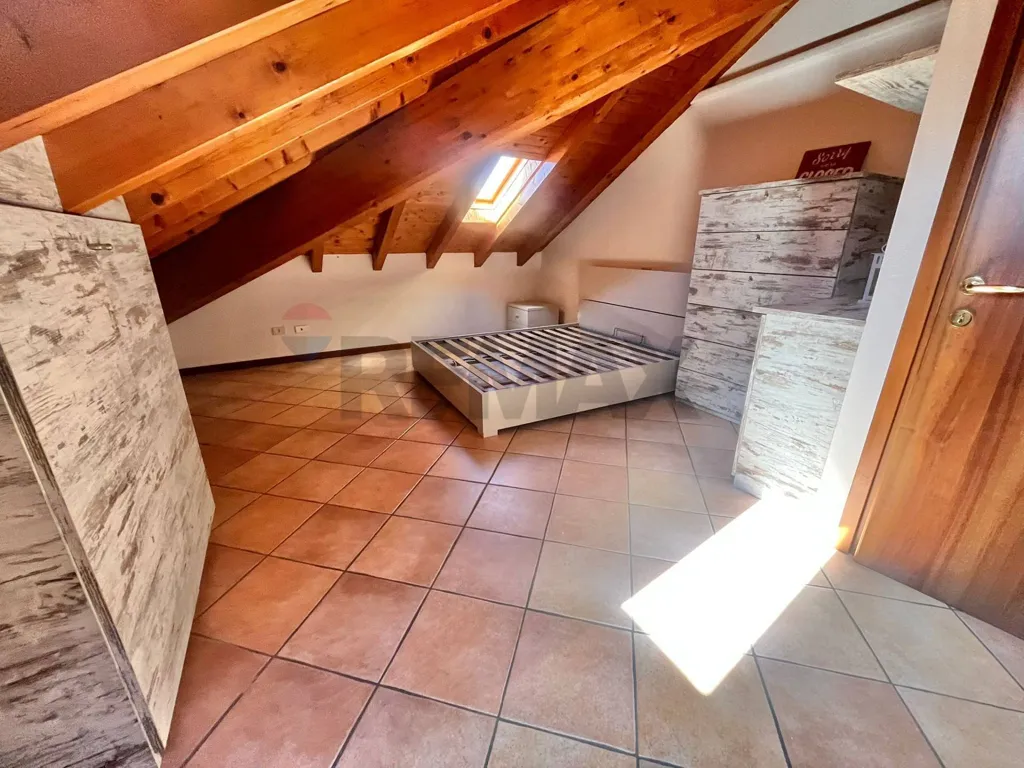 Toad - Panoramic Attico with Terrace in Luino