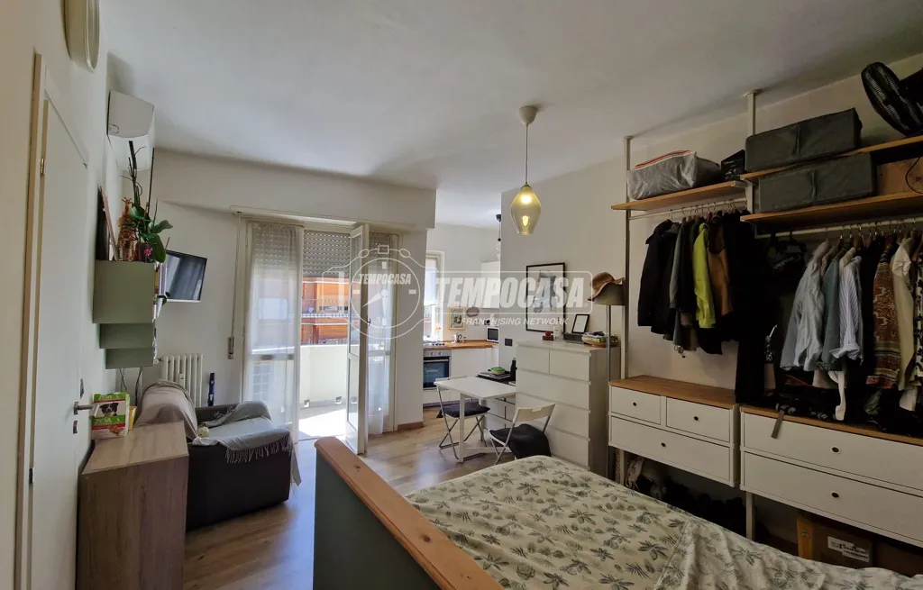 Magamistoad - Rearranged Studio with Balcony in Turin