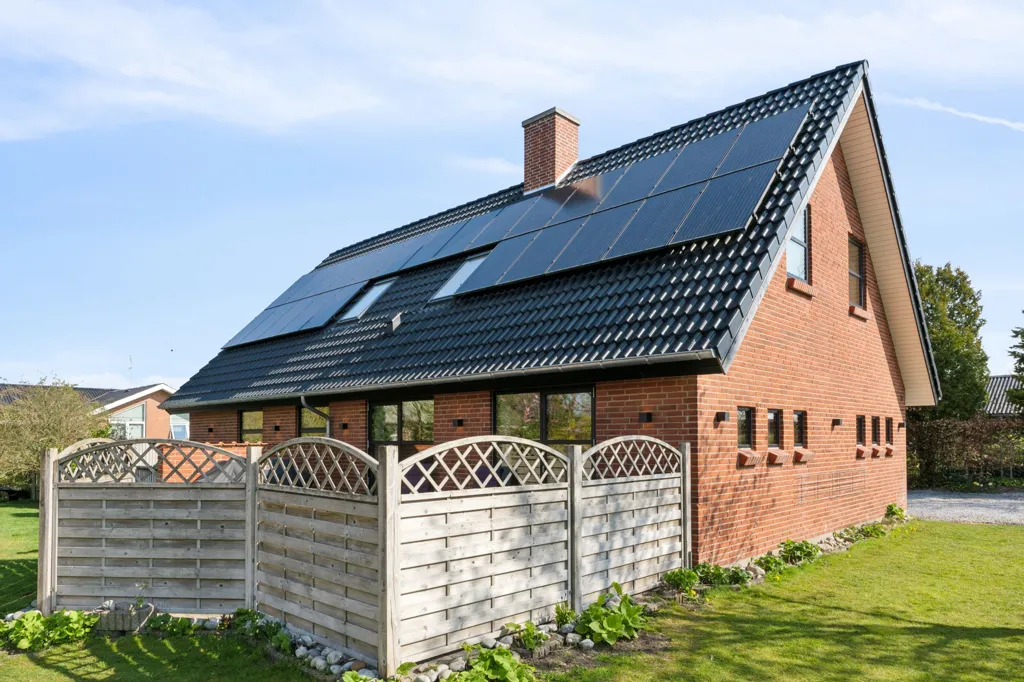 Välivaade - Modernised Villa with Solar Panels in Ørum