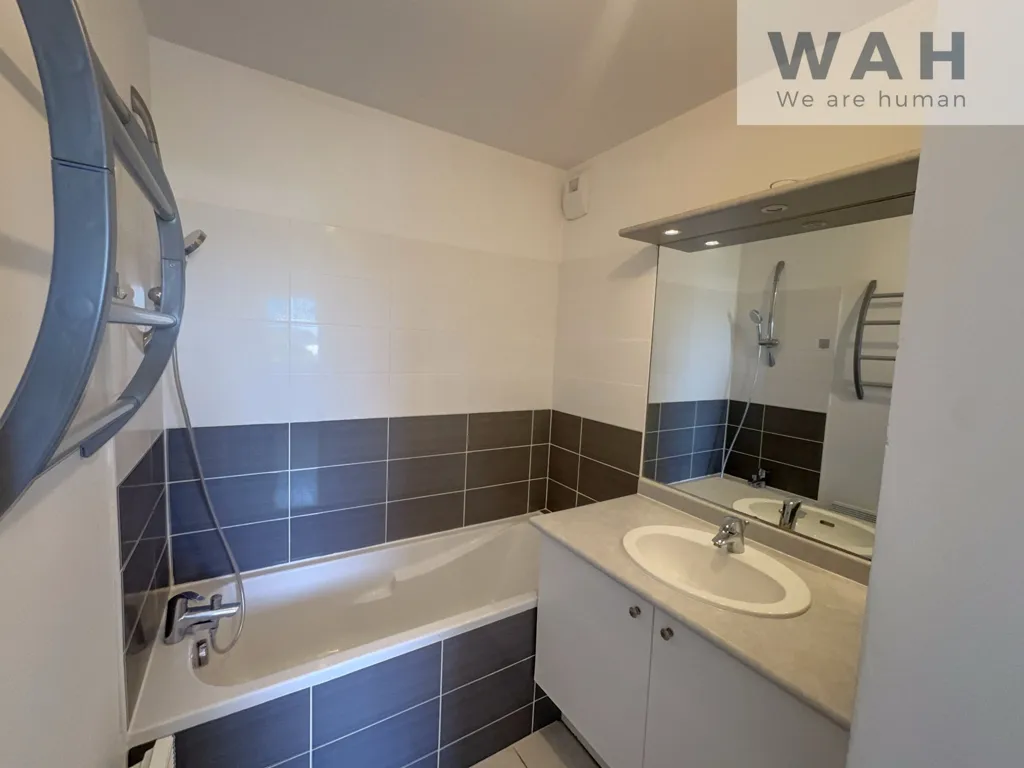 Vannitoad - T2 Flat with Balcony in Secure Residence