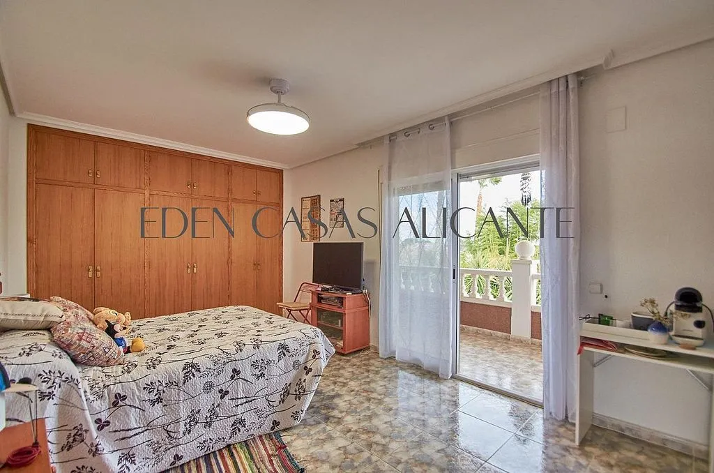 Magamistoad - Classic Chalet with Pool in Mutxamel