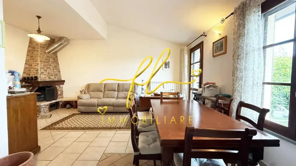 Sala da pranzo - Quadrilocale with Garden in Cecina