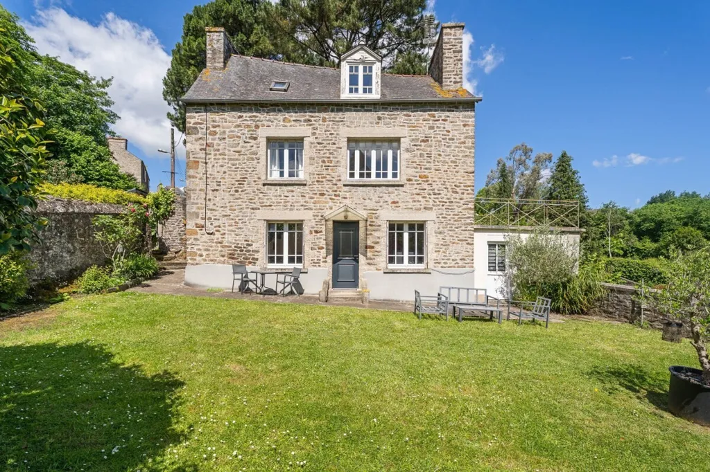Välivaade - Stone House with Panoramic View in Dinan