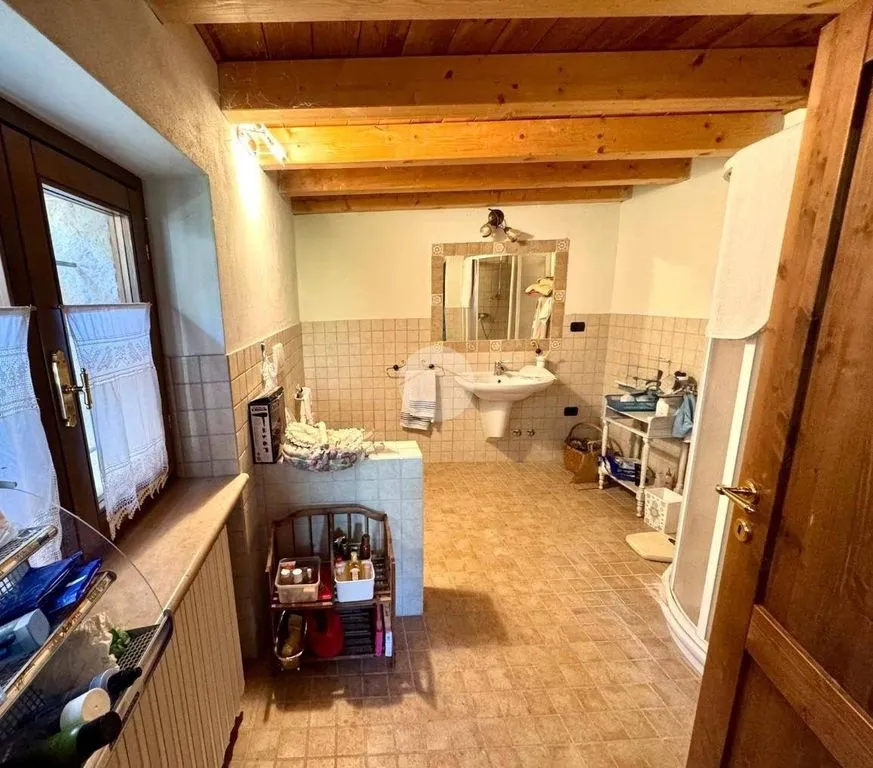 Salles de bain - Stone Cottage with Private Garden in Caprino Veronese