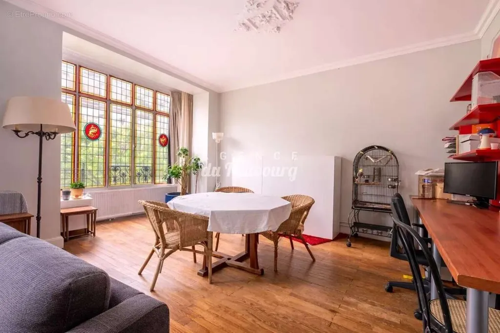Salle à manger - Appartement Traversant Rue et Cour à Paris 13ème
