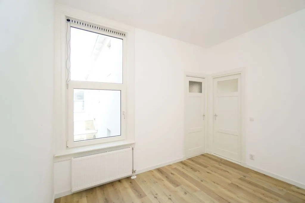 Pièces - Bright Four-Room Apartment near De Fahrenheit, The Hague