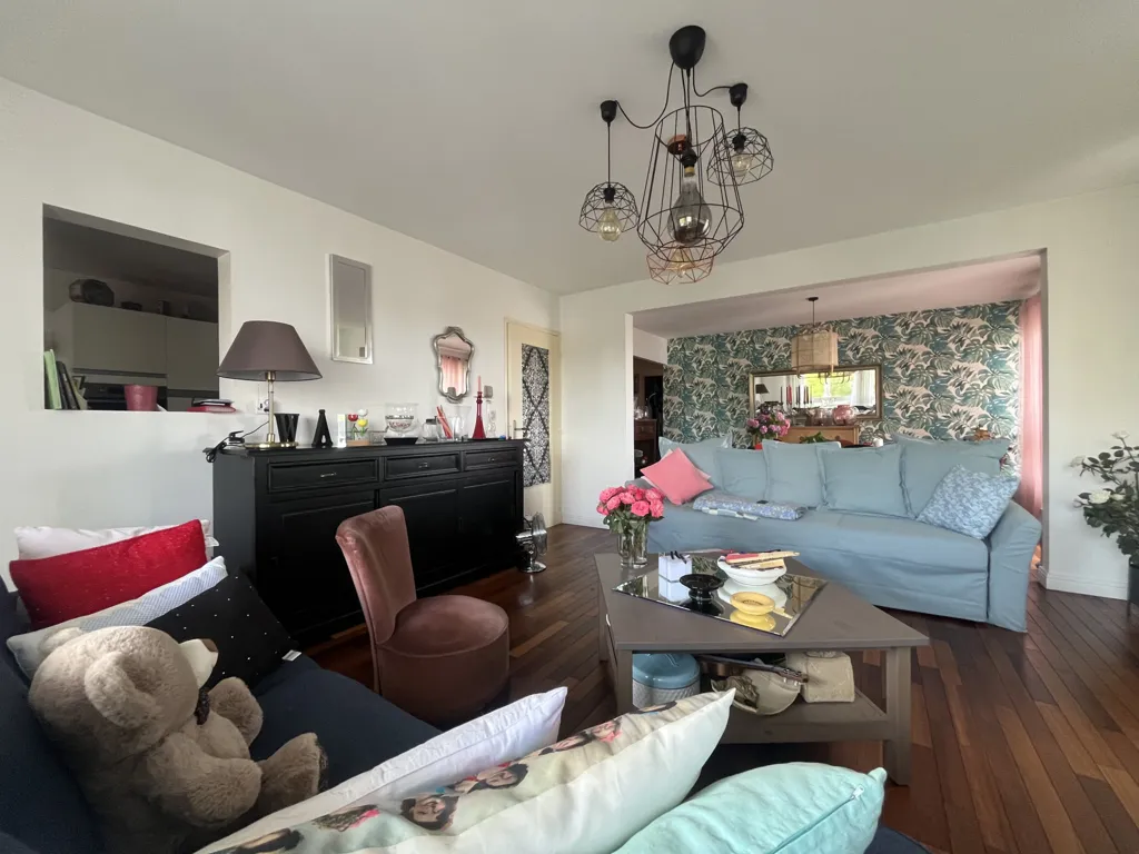 Elutuba - Bright T5 Apartment with Balcony in Metz