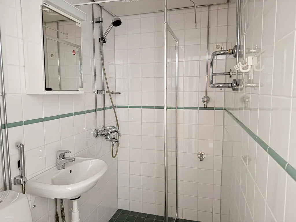 Salles de bain - Bright Studio Apartment in Haaga, Helsinki