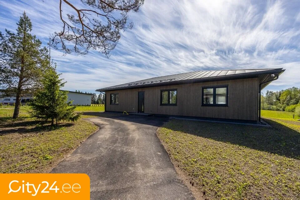 Exterior - Spacious Cottage with Garden in Maidla, Saue