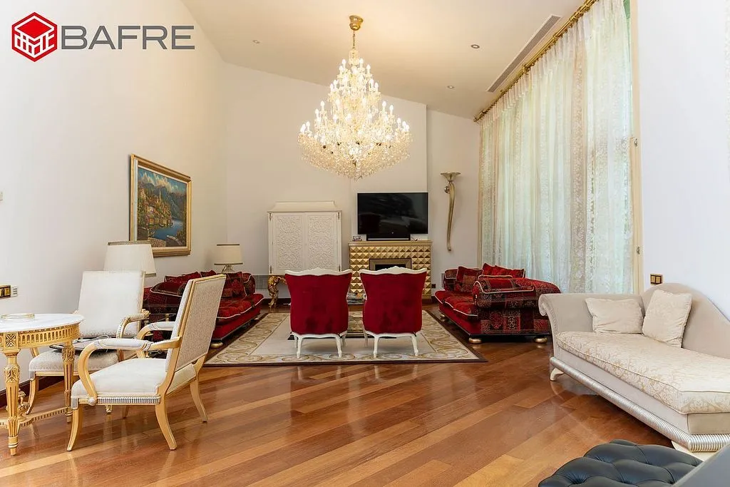 Elutuba - Chalet with Pool in La Finca, Madrid