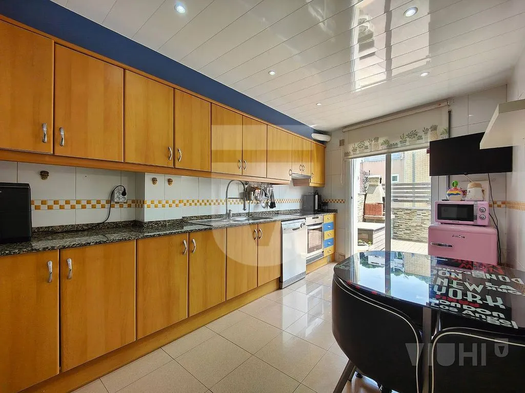 Cucina - Duplex Flat with Patio in Montgat