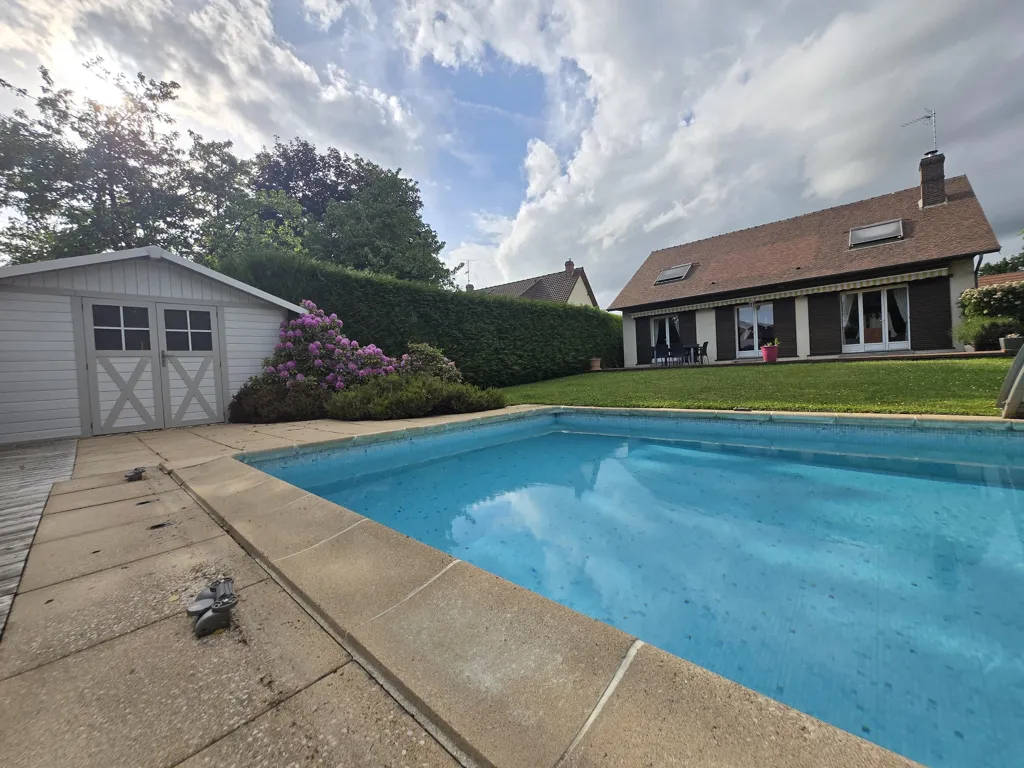 Pool - House with Pool in Estrées-Saint-Denis