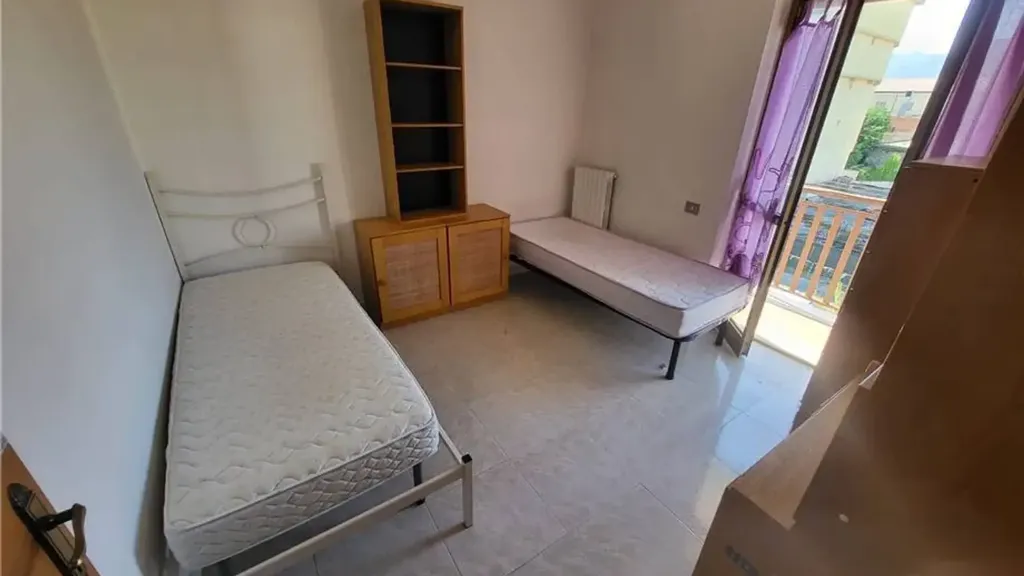 Appartement 6 pièces à IT