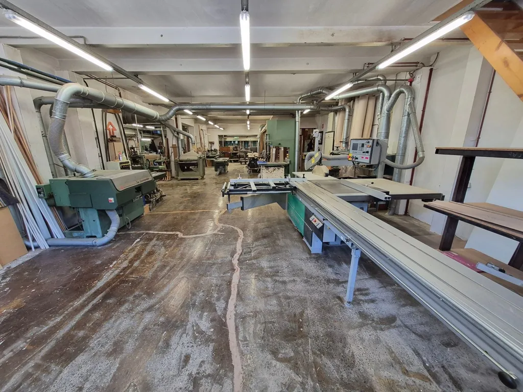 Utility Room - Commercial Property with Loft in Mettet