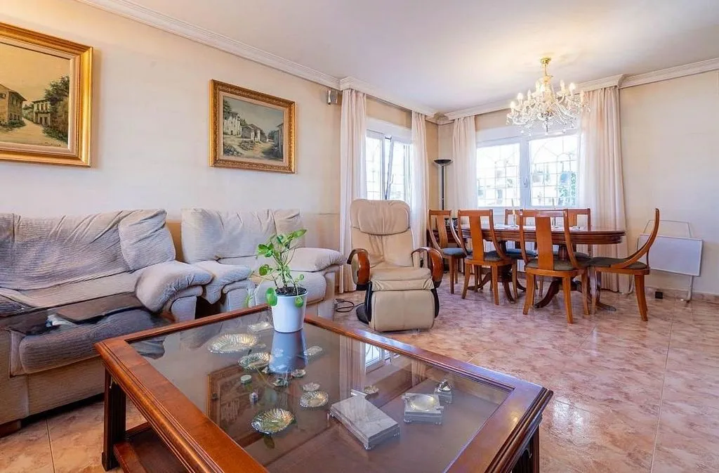Soggiorno - Detached Chalet with Garden in Valdebebas