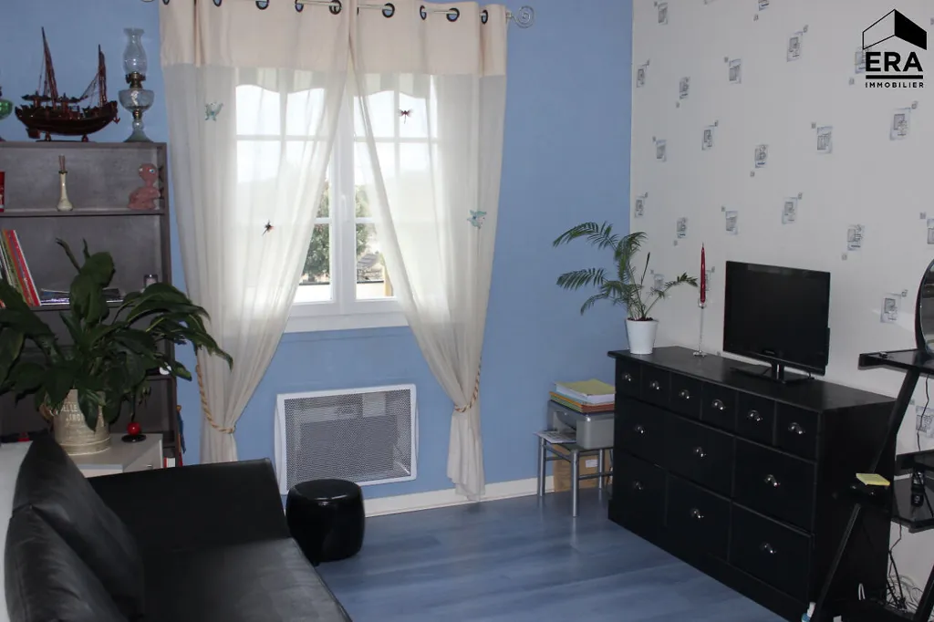 Bedrooms - Detached House with Pool in La Couronne
