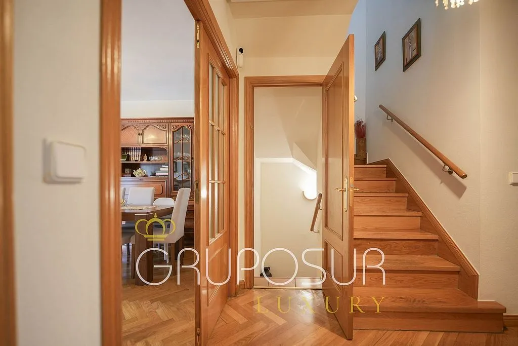 hallway_entrance