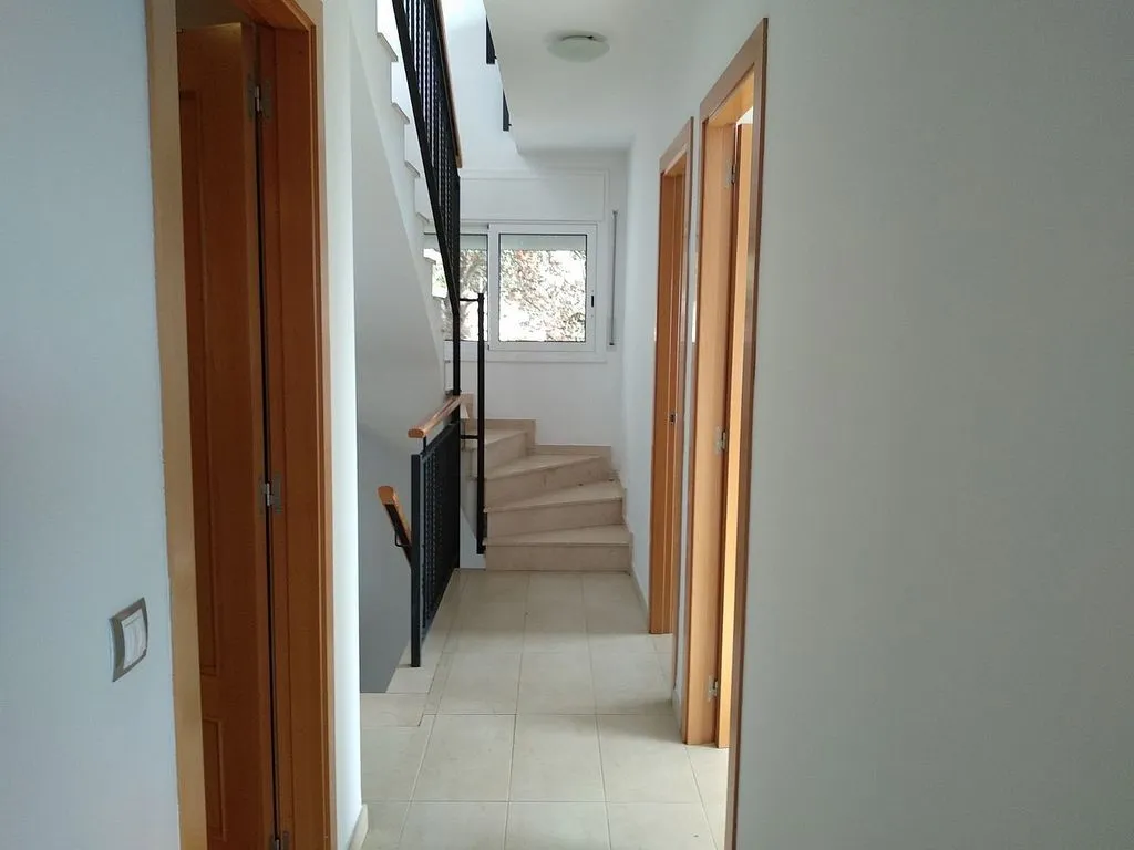 hallway_entrance