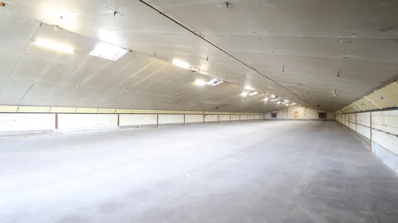 Garaaž - Commercial Storage Unit near E17 in Lichtervelde