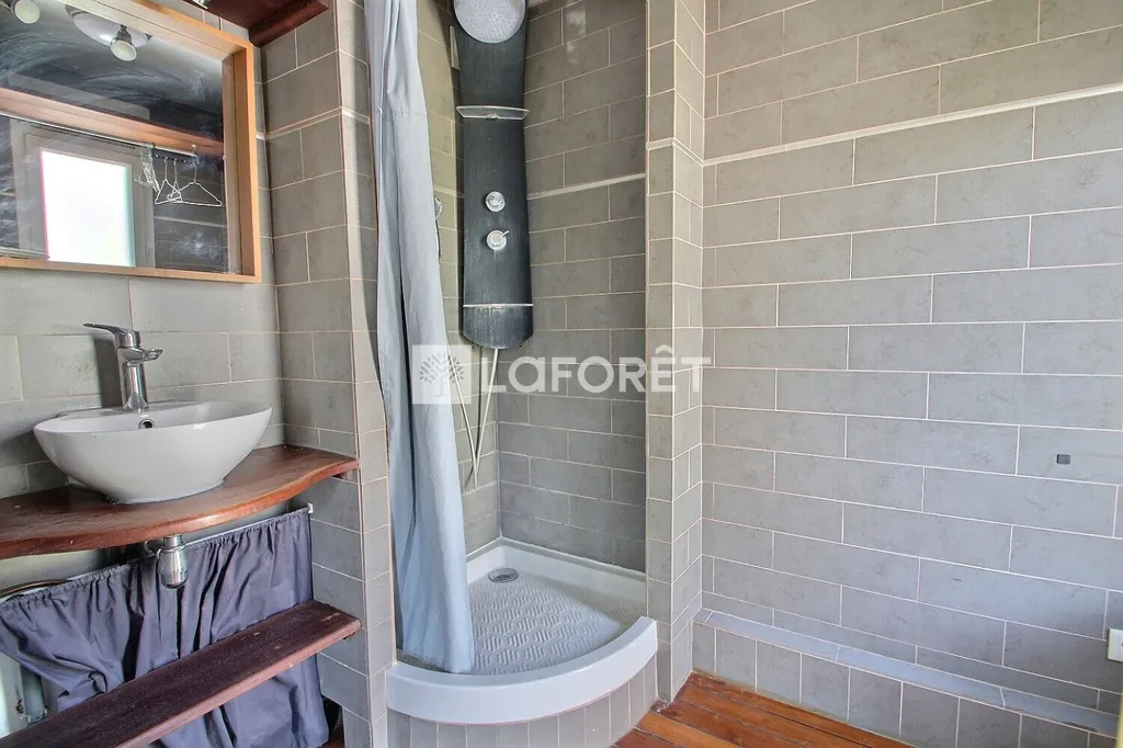 Bagni - Bright Two-Piece Flat near City Centre in Nanterre