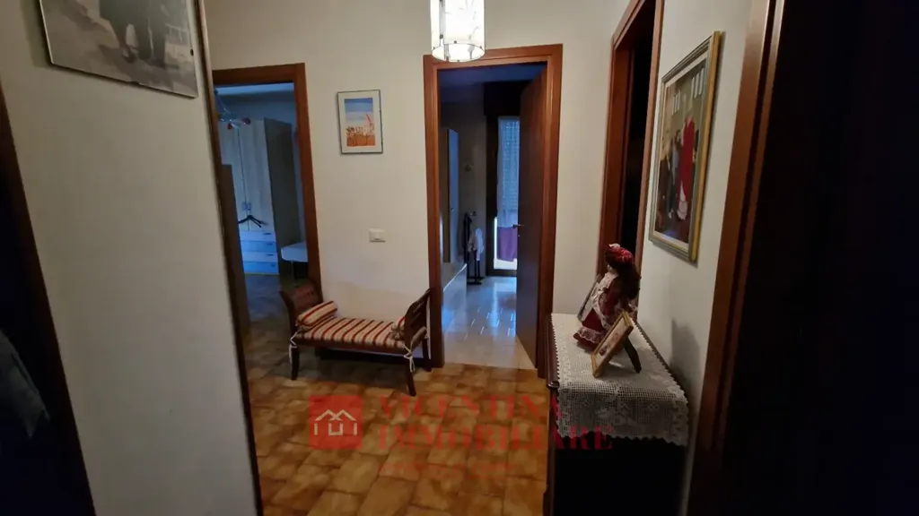 Esik - Penthouse with Balconies in Montecchio Maggiore