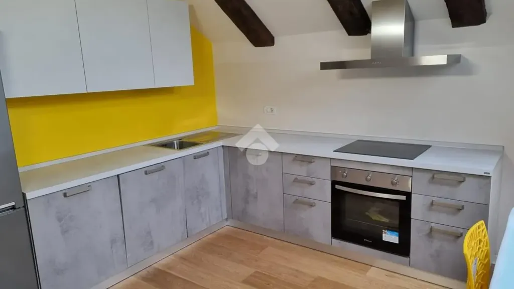 Cuisine - Mansarded Apartment in Historic Building, Turin