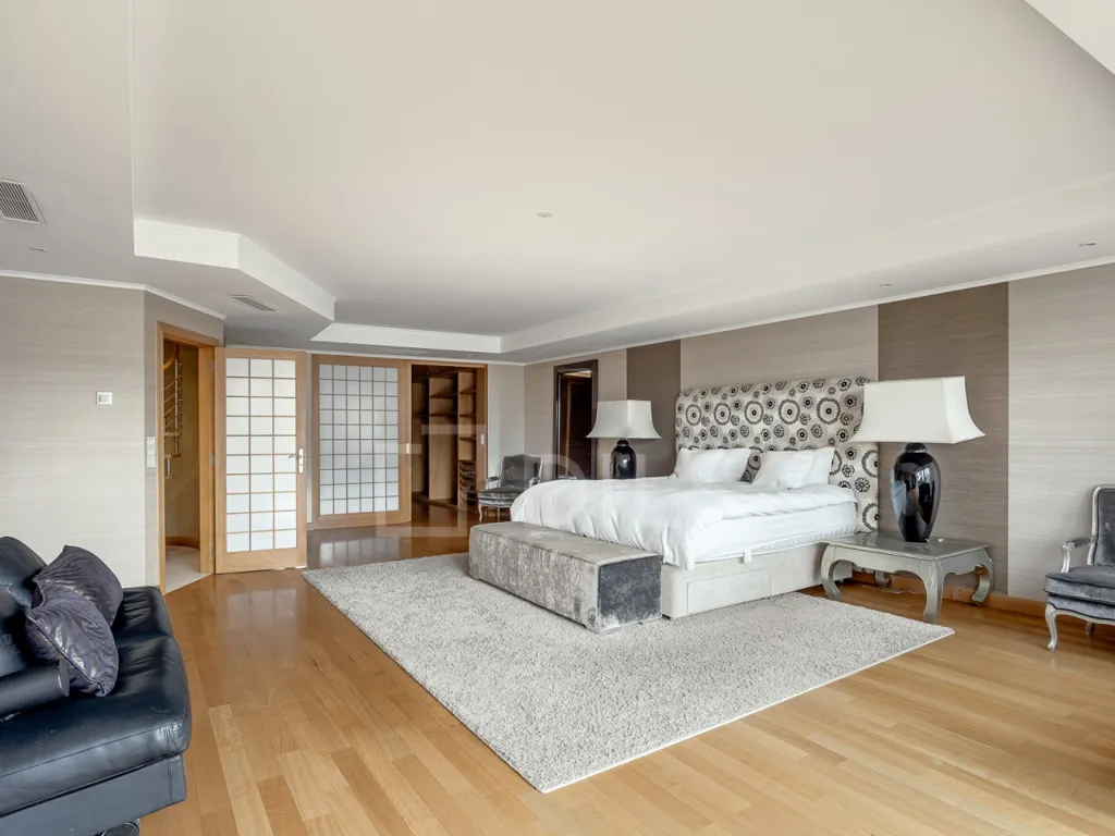 Magamistoad - Duplex Apartment with River View in Algés