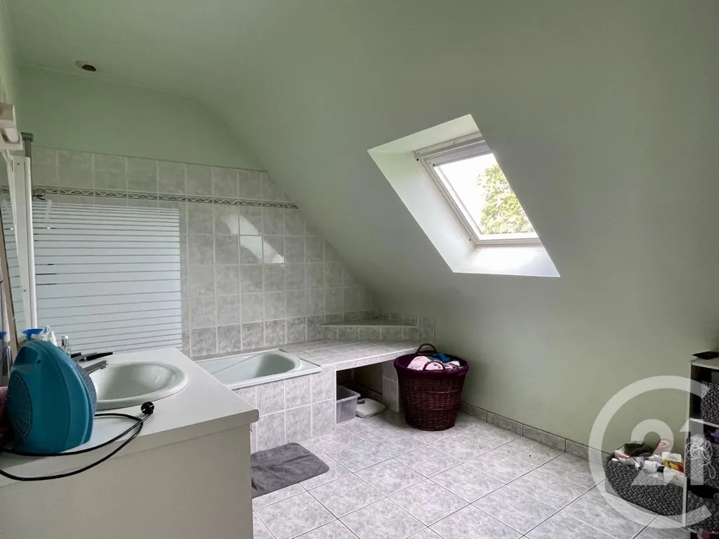 Salles de bain - Pavillon avec Vue Campagne à Romagné