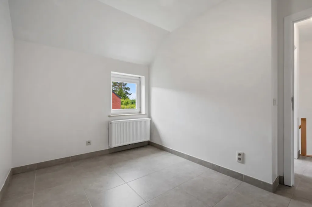 Stanze - House with Terrace in Celles