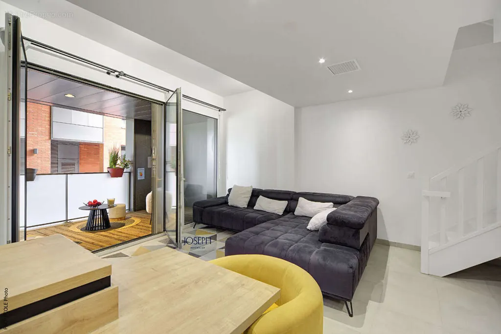 Séjour - T4 Duplex avec Terrasse à Saint-Cyprien / Rive Gauche