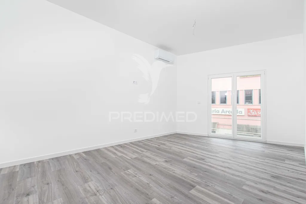Pièces - New T2 Apartment with Central Location in Azambuja