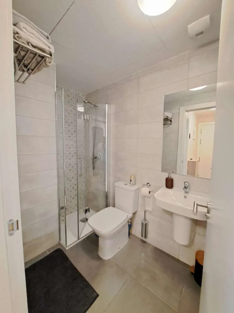 Salles de bain - New Build Apartment with Pool in Mijas