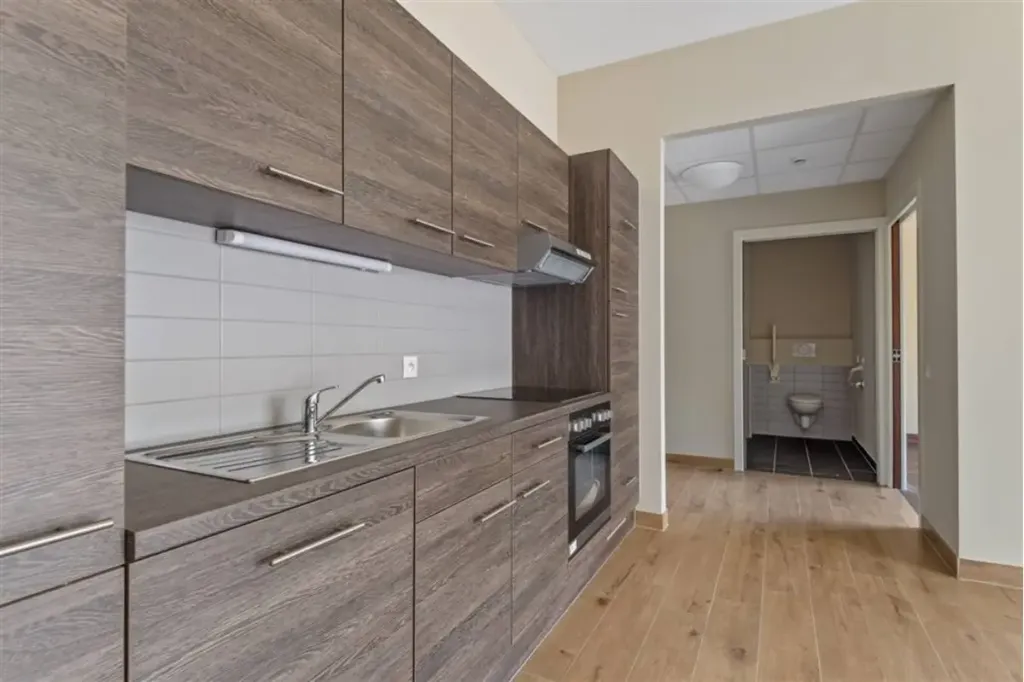 Cuisine - Appartement avec Vue Est et Garage à Grobbendonk