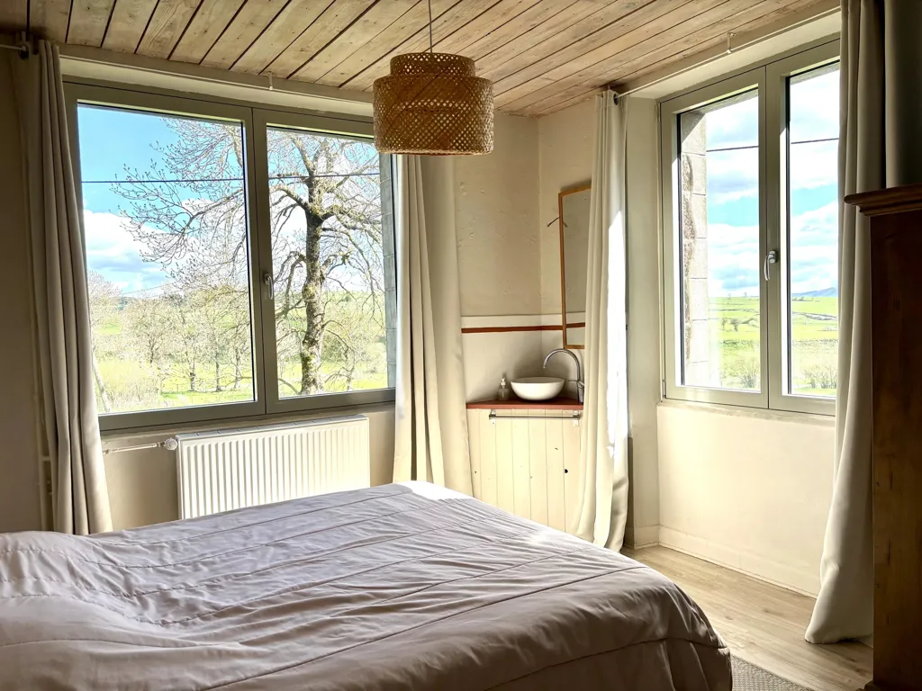 Magamistoad - Holiday Cottages with Pool in Haute-Loire