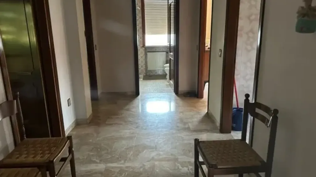 hallway_entrance